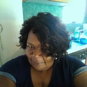 Meet your Posher, Cora